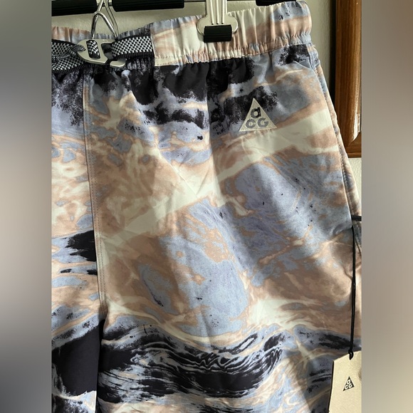 Brand new men’s Nike ACG shorts , size medium - Picture 12 of 15